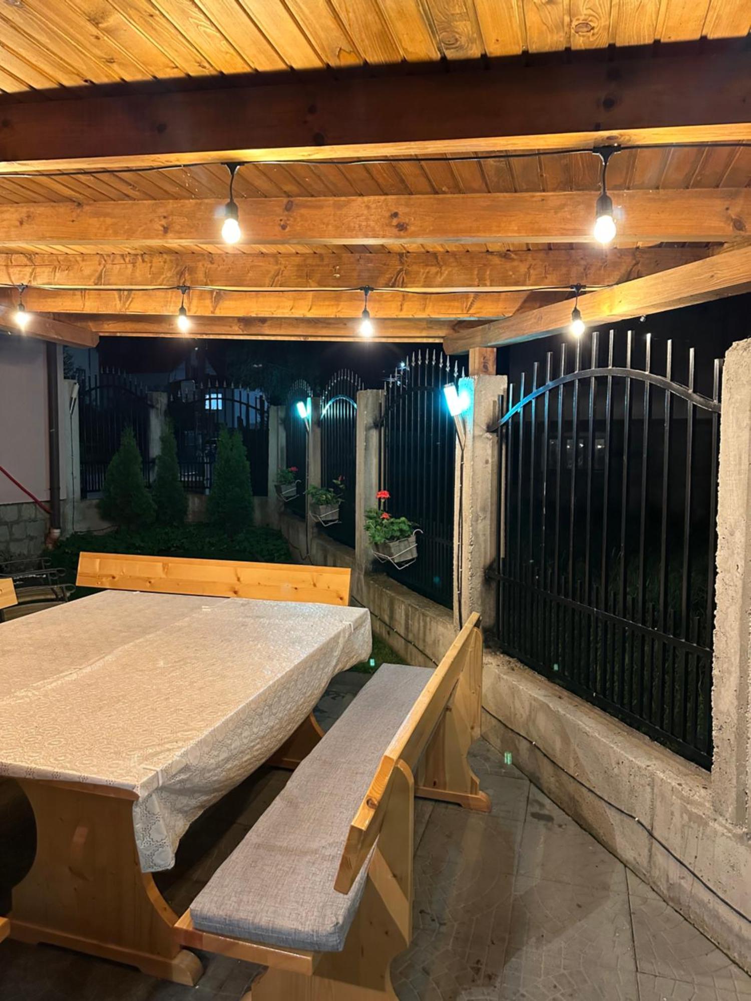 Advel Guest Hous Hotel Madzhare ภายนอก รูปภาพ