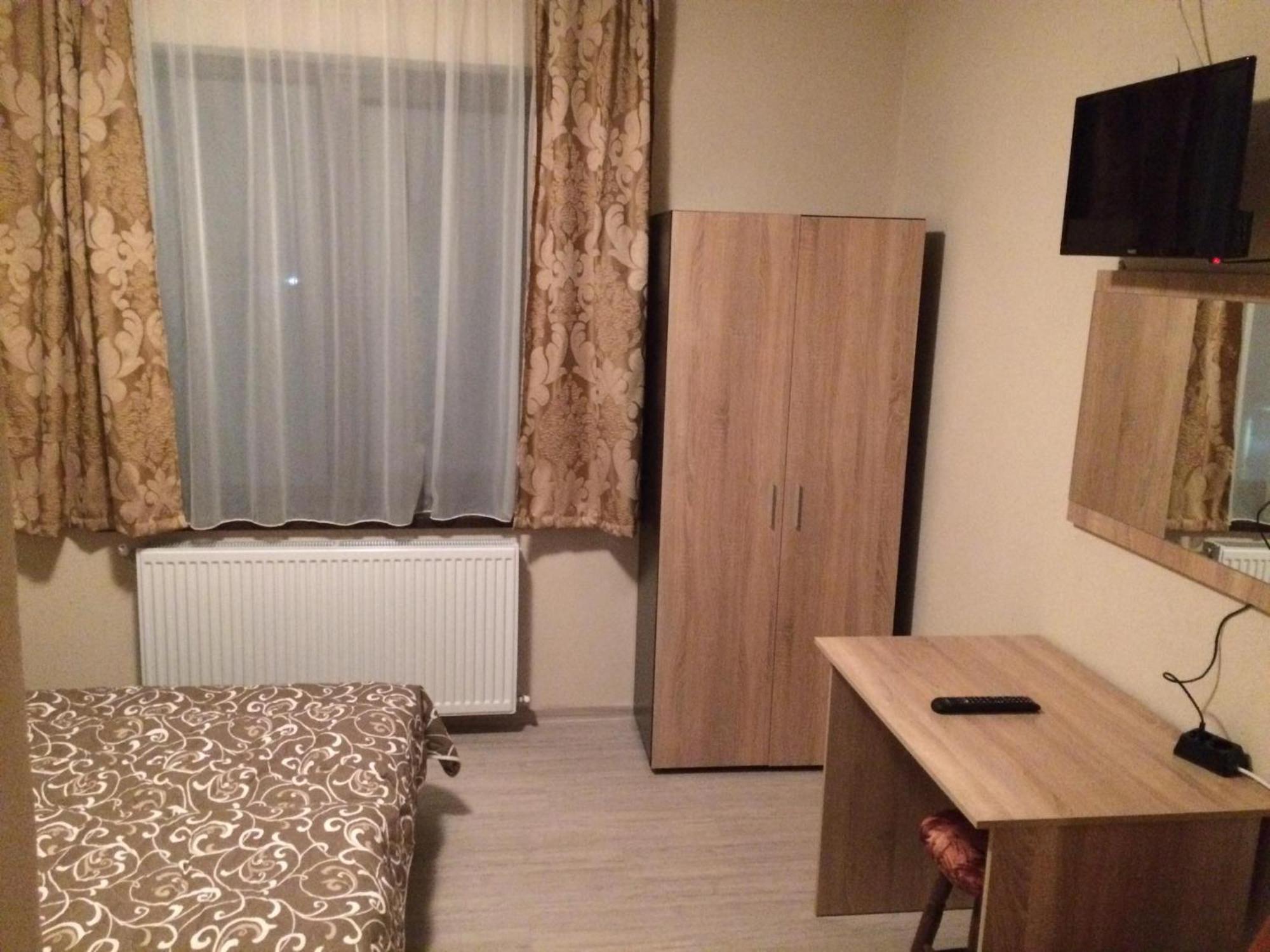 Advel Guest Hous Hotel Madzhare ภายนอก รูปภาพ