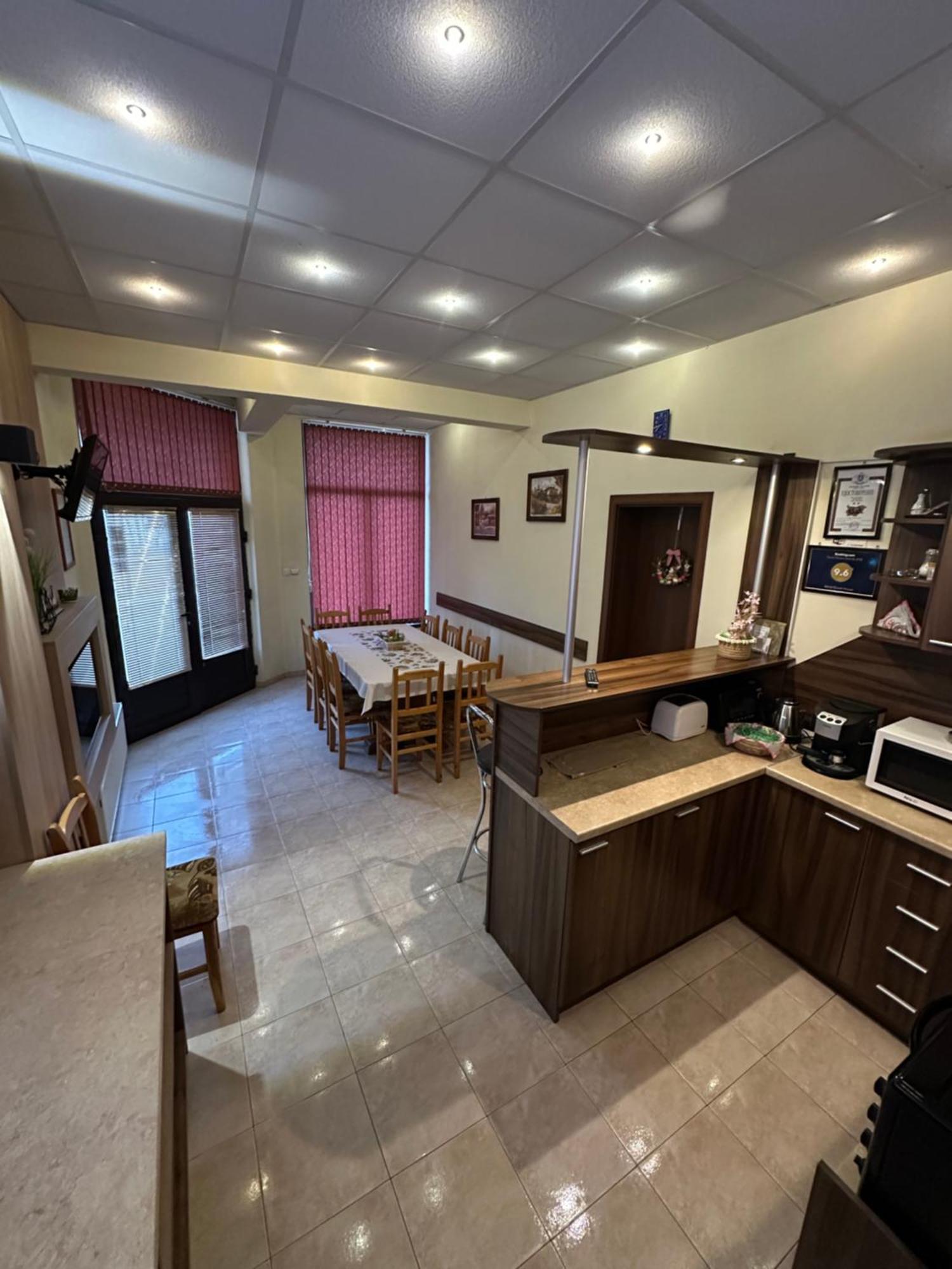 Advel Guest Hous Hotel Madzhare ภายนอก รูปภาพ