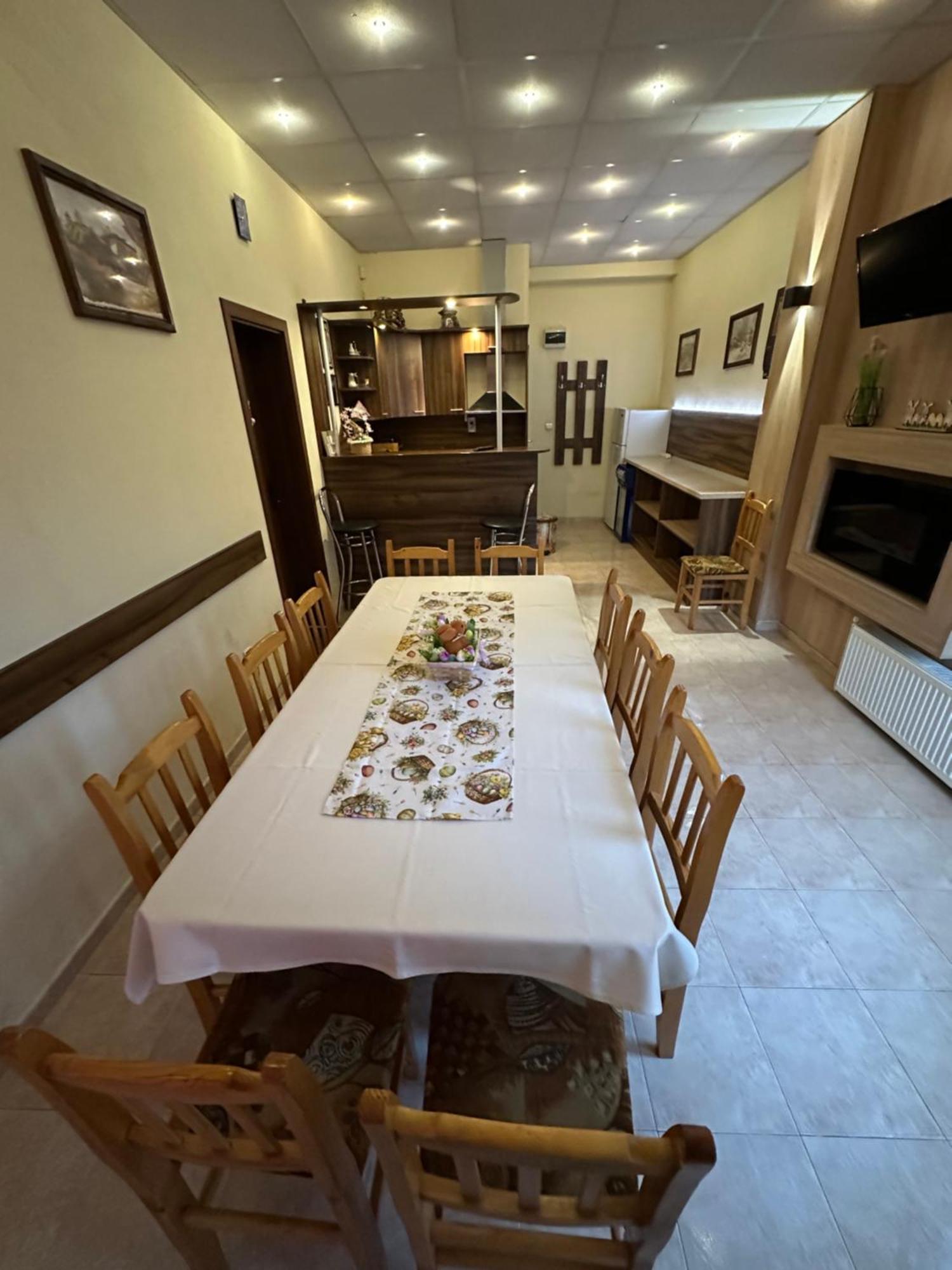 Advel Guest Hous Hotel Madzhare ภายนอก รูปภาพ