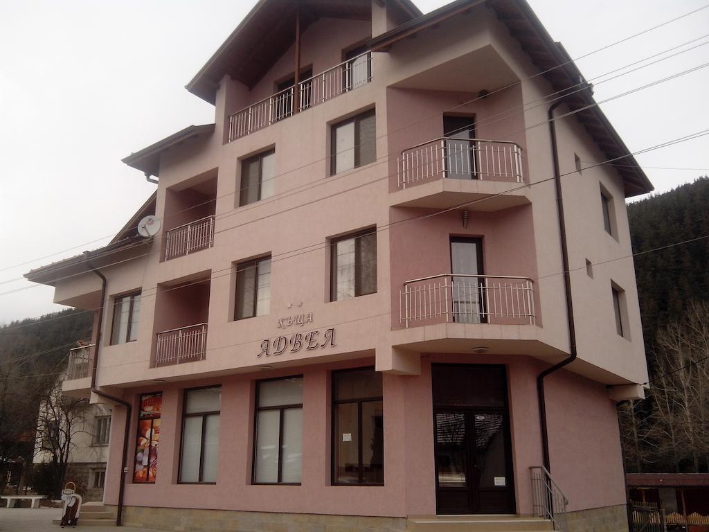Advel Guest Hous Hotel Madzhare ภายนอก รูปภาพ
