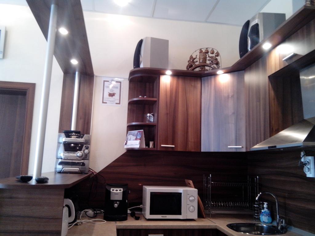 Advel Guest Hous Hotel Madzhare ห้อง รูปภาพ